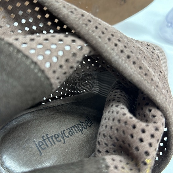Jeffrey Campbell Jenelle Boots Heeled Ankle Booties Laser Cut Suede Tan Size 9.5 - Picture 8 of 12